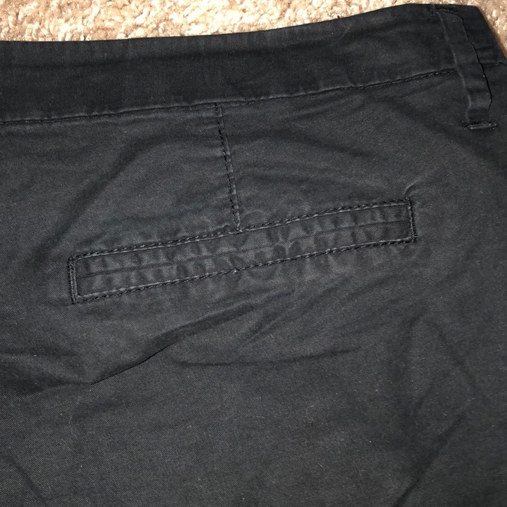Shorts - Picture 3 of 3